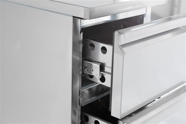 TABLE RÉFRIGÉRÉE 2 TIROIRS COMBESTEEL 7450.0735