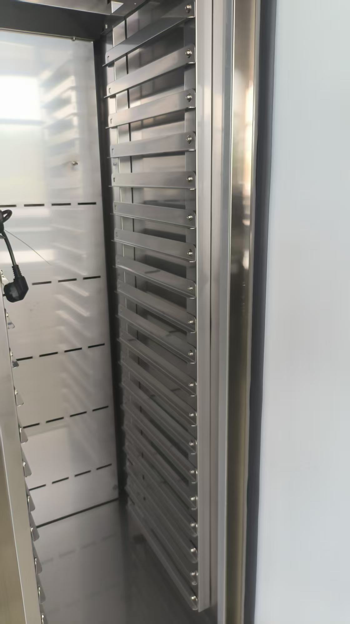 CHARIOT BANQUET CHAUFFANT 17x 1/1GN COMBESTEEL 7450.0900