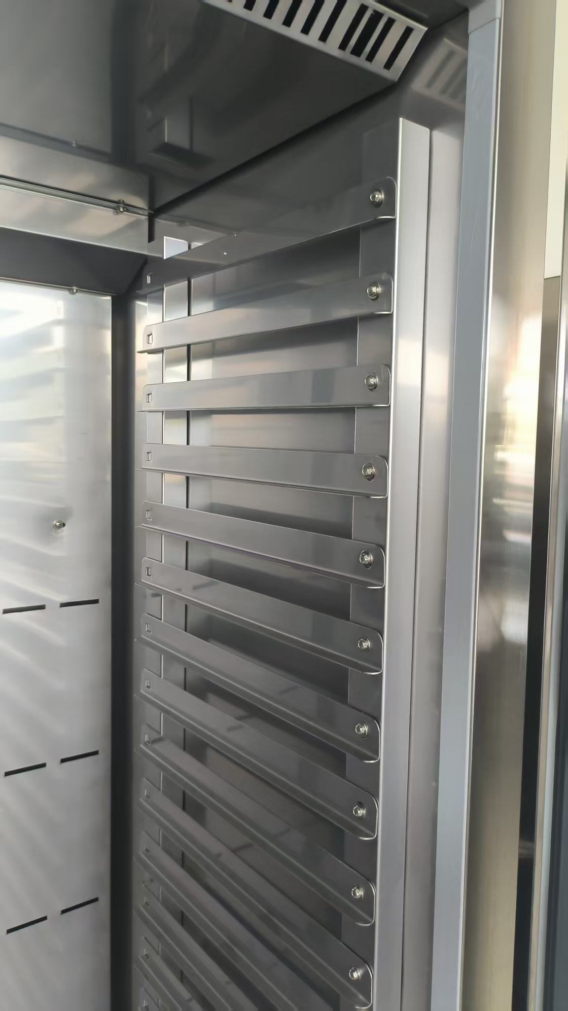 CHARIOT DE BANQUET FROID 20X 2/1 GN COMBESTEEL 7450.0915